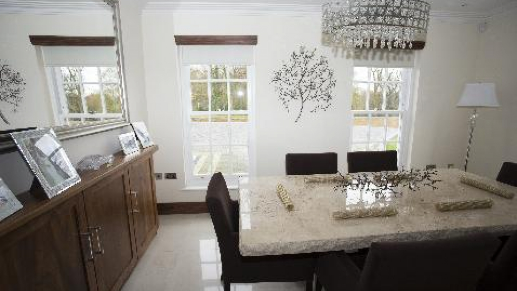 tecnolito-livingroom-caesar-cover.jpg