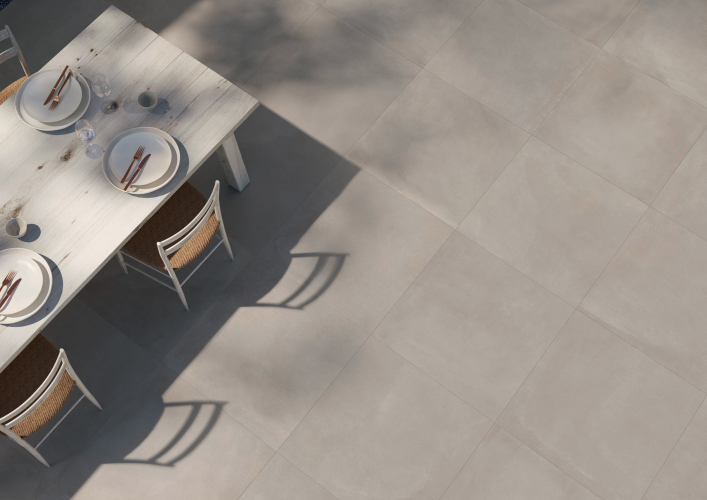 CAESAR lancio Prima Concrete 80x80 Ecru 60x60 Avio 120x120 ESTERNO PART 1 SITO2