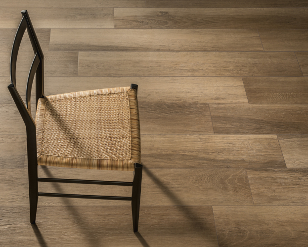 Walnut sawcut 001